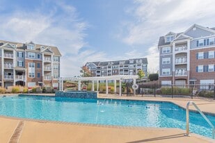 The Reserve at Stone Port in Harrisonburg, VA - Building Photo
