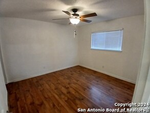 6911 Forest Meadow St in San Antonio, TX - Building Photo - Building Photo