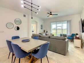 9338 Sommerset Hills Dr in Kissimmee, FL - Building Photo - Building Photo