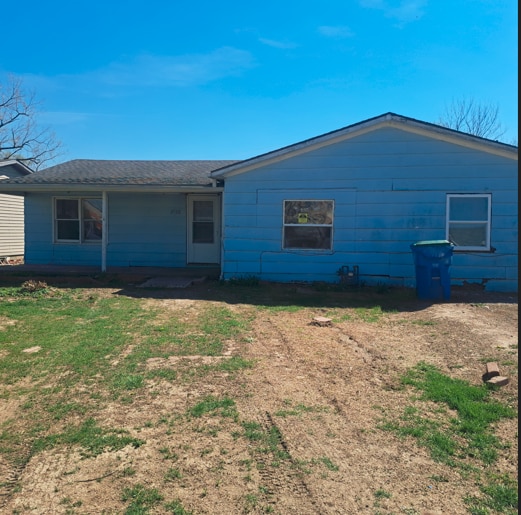 property at 2502 Lakeview Ave