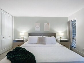 1369 SE 14th St in Fort Lauderdale, FL - Building Photo - Building Photo