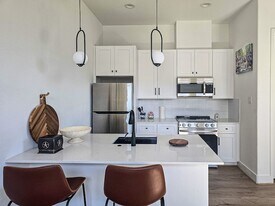 203 Danna Ln, Unit D in Houston, TX - Building Photo