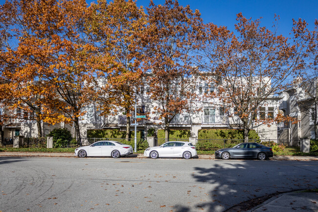 Sausalito in Richmond, BC - Building Photo - Building Photo