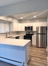 Wyndham Hill Apartments in Ann Arbor, MI - Building Photo - Building Photo