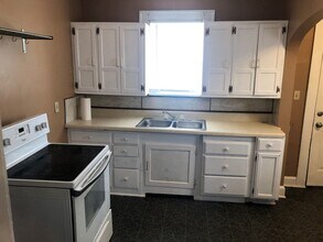 916 16th St NW in Canton, OH - Building Photo - Building Photo