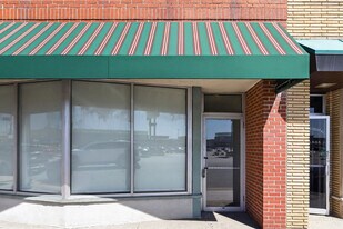 7036 Cermak Rd in Berwyn, IL - Building Photo