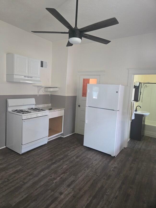 185 Ellen St in Oswego, NY - Building Photo - Building Photo