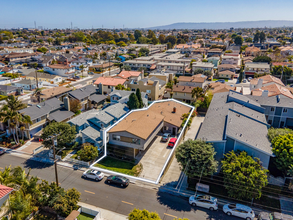 2116 Warfield Ave in Redondo Beach, CA - Building Photo - Building Photo