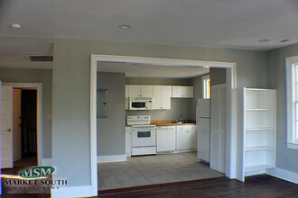 1206 Barnard St in Savannah, GA - Building Photo - Building Photo