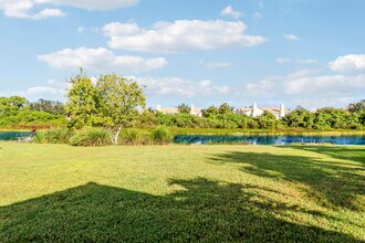 726 SW Aruba Bay in Port St. Lucie, FL - Building Photo - Building Photo