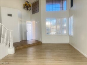 9917 Price Point Ave in Las Vegas, NV - Building Photo - Building Photo