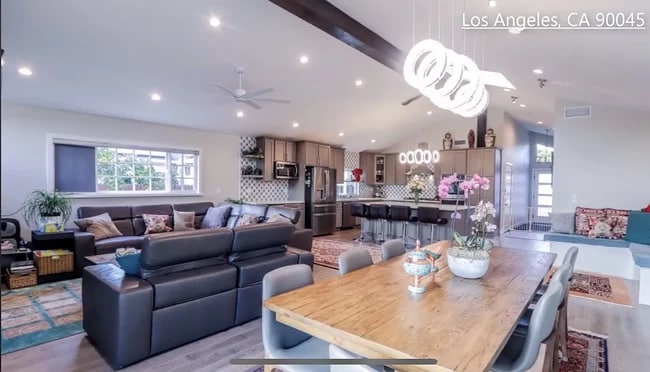 5442 W 76th St in Los Angeles, CA - Building Photo - Building Photo