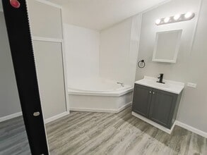 64 Deerwood Park in Centralia, IL - Foto de edificio - Building Photo