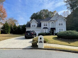 11080 Kimball Crest Dr in Alpharetta, GA - Building Photo