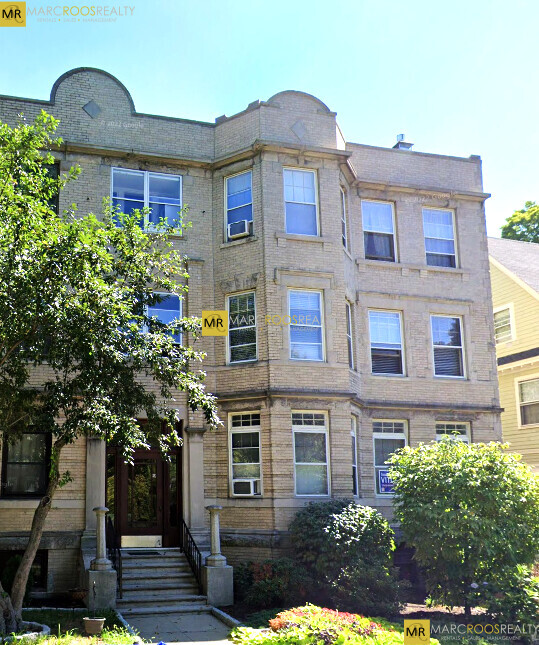 80 Babcock St, Unit 3 in Brookline, MA - Foto de edificio