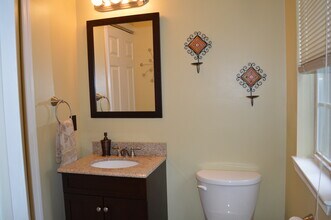 62 Sapphire Ln in Franklin Township, NJ - Building Photo - Building Photo