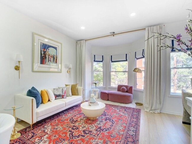 72 James St, Unit 1