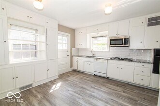 5909 Guilford Ave in Indianapolis, IN - Building Photo - Building Photo