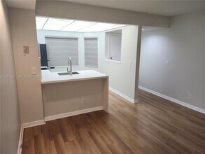 12501 SW 14th St in Pembroke Pines, FL - Building Photo - Building Photo