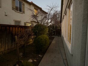 252 W Terraza Way in Mountain House, CA - Building Photo - Building Photo