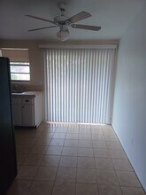 2053 Syracuse Ct NE, Unit 2053 Syr Ct in Palm Bay, FL - Foto de edificio - Building Photo