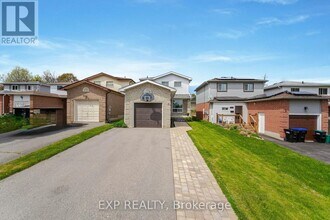 7 Rak Ct in Bradford West Gwillimbury, ON - Building Photo - Building Photo