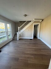 Newly Remodeled 3BR/1.5BA Townhome - Bates Hendricks in Indianapolis, IN - Foto de edificio - Building Photo