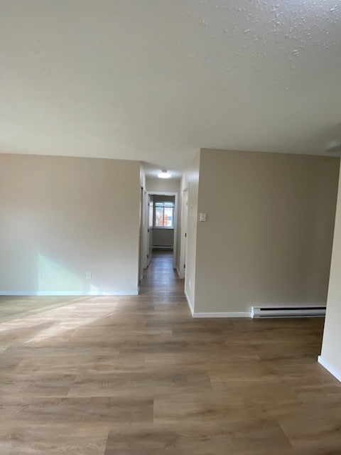 1075 Edgett Rd in Courtenay, BC - Building Photo - Building Photo