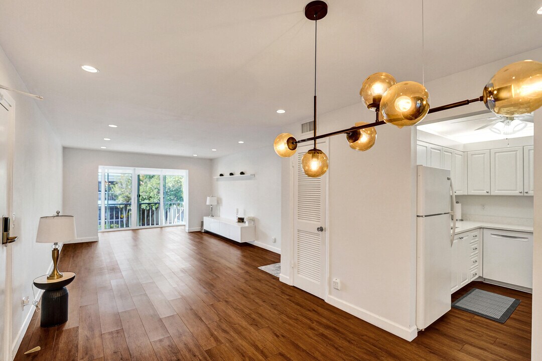 6289 Bay Club Dr in Fort Lauderdale, FL - Building Photo