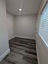 5437 Essex Ave S in Gulfport, FL - Building Photo - Building Photo