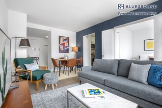 500 W 56th St in New York, NY - Building Photo - Building Photo