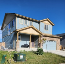 60 Katsura Cir in Milliken, CO - Building Photo