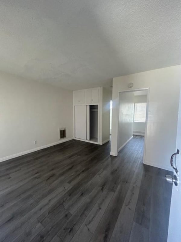 905 Daisy Ave in Long Beach, CA - Building Photo - Building Photo