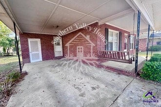 305 Sparta St in Warner Robins, GA - Building Photo - Building Photo