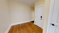 48 Lowell St, Unit 1 in Somerville, MA - Building Photo - Building Photo