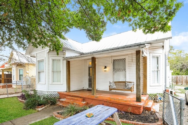 823 W Euclid Ave in San Antonio, TX - Building Photo - Building Photo