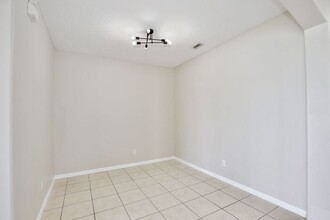 1738 Bear Bay Cove in Orlando, FL - Building Photo - Building Photo