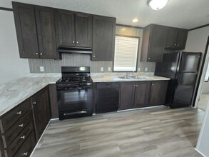 708 Romeo Dr in Lakeville, MN - Building Photo - Building Photo