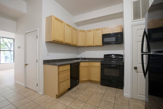 property at 1312 S WABASH Ave