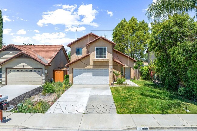 property at 31230 Comotilo Ct