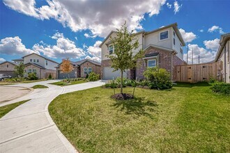 21807 White Stone Creek Dr in Cypress, TX - Building Photo - Building Photo