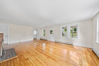 17 Lovers Ln in Duxbury, MA - Building Photo - Building Photo