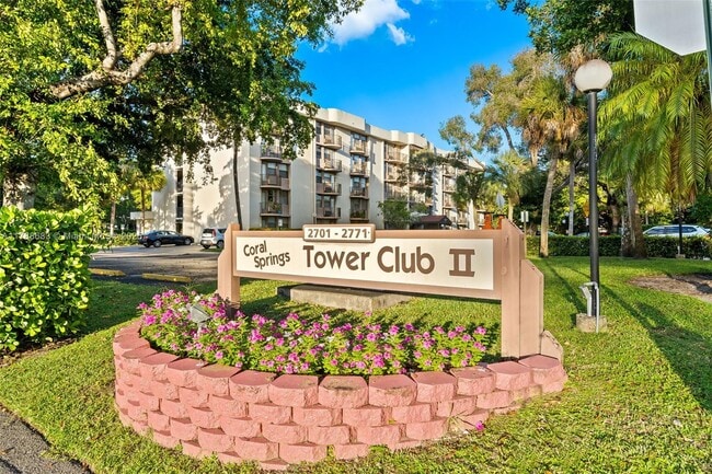 2771 Riverside Dr in Coral Springs, FL - Foto de edificio - Building Photo