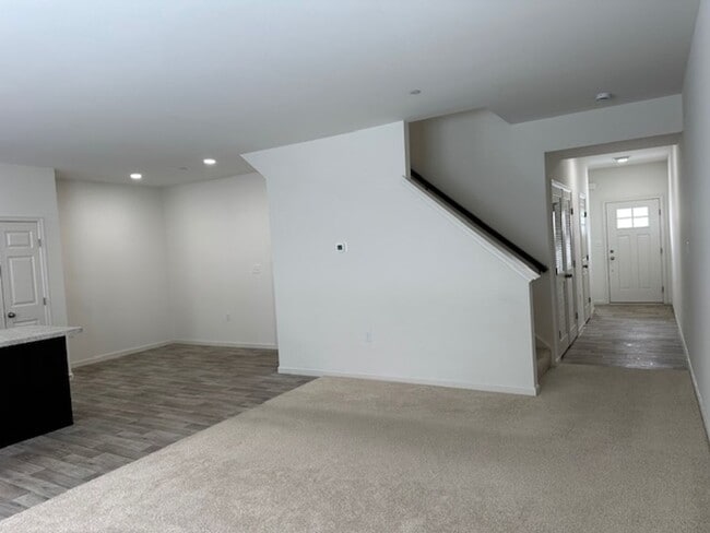 7867 Oakbrook Dr in Harrisburg, PA - Building Photo - Building Photo