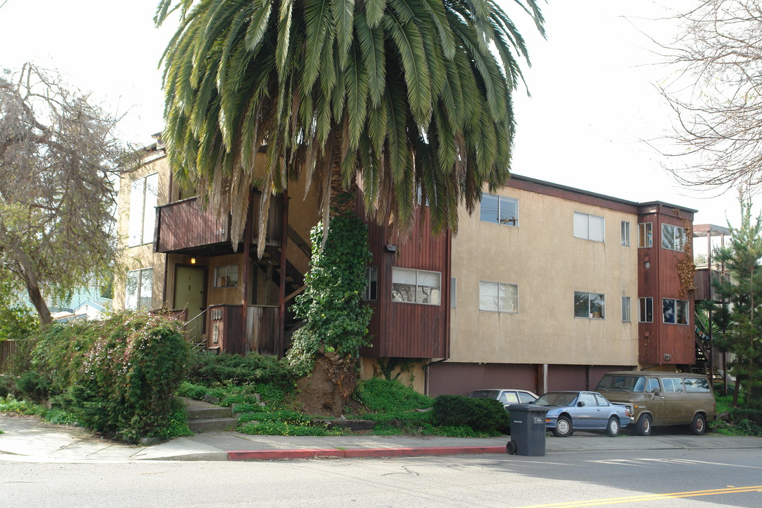 1720 Cedar St in Berkeley, CA - Building Photo