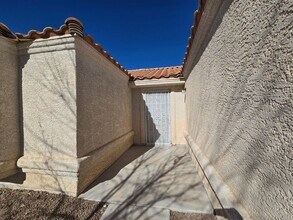 6224 Topweed Ave in Las Vegas, NV - Building Photo - Building Photo