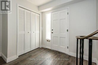 590 Canewood Crescent in Waterloo, ON - Building Photo - Building Photo