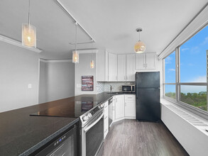 3550 N Lake Shore Dr in Chicago, IL - Building Photo - Building Photo