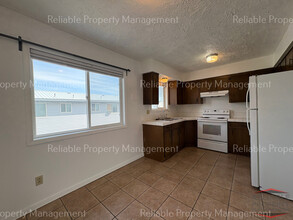 1296 Blaine Ave, Unit 1 in Idaho Falls, ID - Building Photo - Building Photo