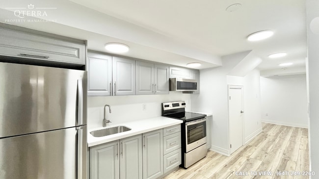 4695 Apple Blossom Cir in Mississauga, ON - Building Photo - Building Photo